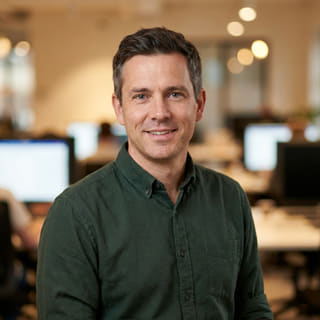 Daniel Carter, identificado como Chief Technology Officer na Nexus Investeira AI, foto de perfil